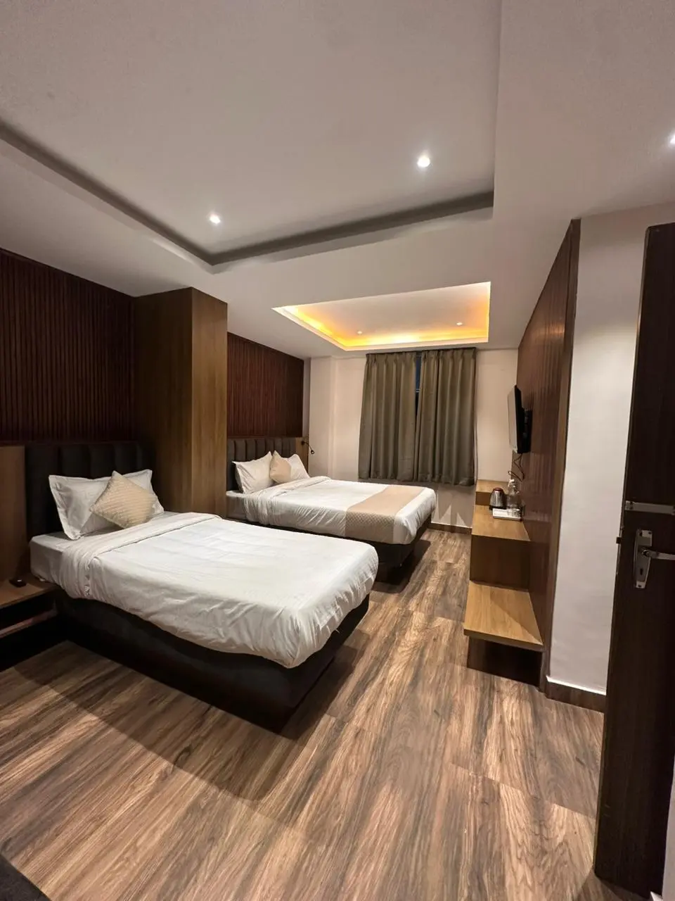 Family Deluxe (3 Pax)